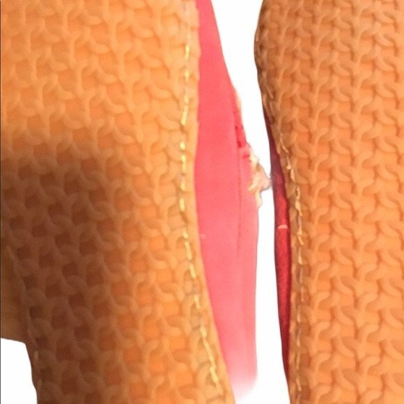 Lands’ End Red Suede Moccasin Slippers Size 5 - Picture 6 of 6